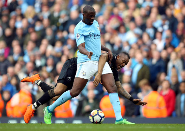 评论员并不 评论员并不